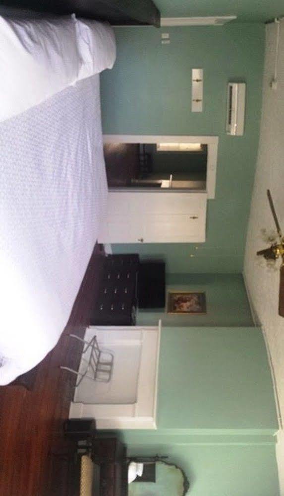 Inn At Patrick Henry'S Ричмонд Экстерьер фото