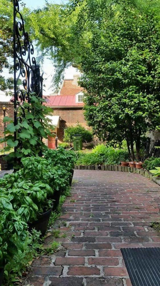 Inn At Patrick Henry'S Ричмонд Экстерьер фото